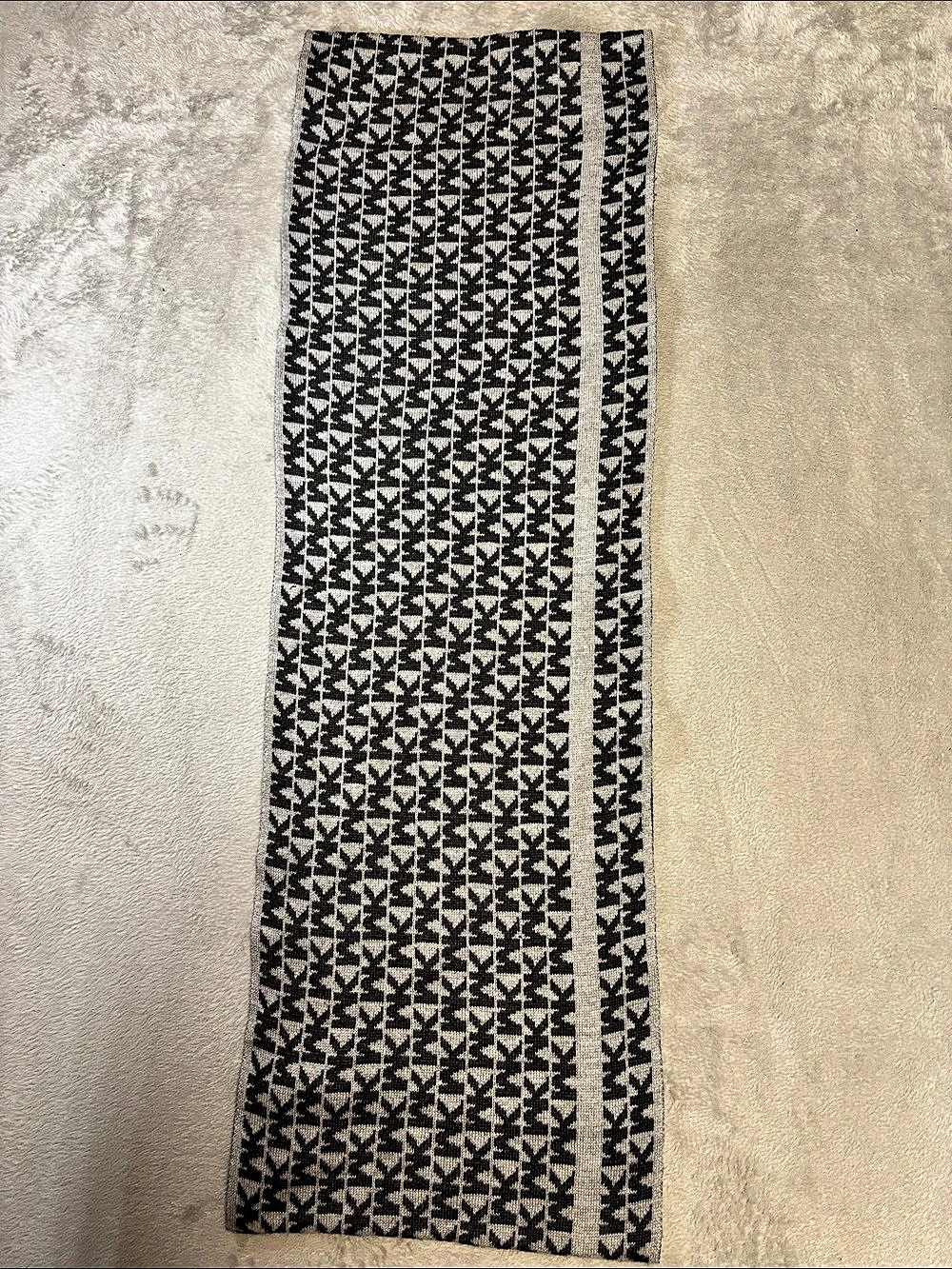 Michael Kors Signature MK Logo Knit Scarf Black & White